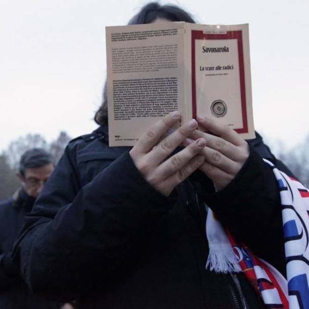 “Mamma, le Sentinelle In Piedi!” ovvero Cronaca di uno sciacallaggio mediatico